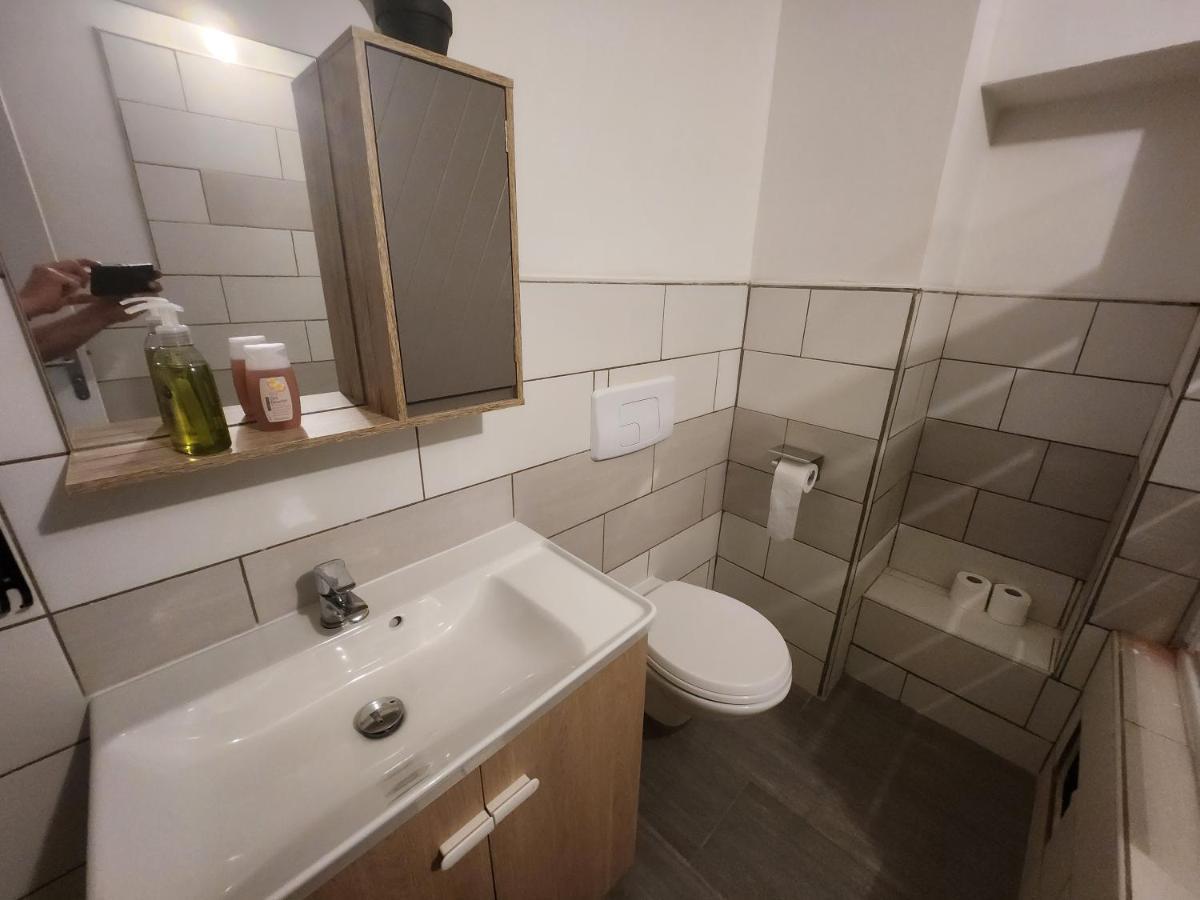 Spacieux 2 Chambres, Lumineux Bar-le-Duc Exterior photo